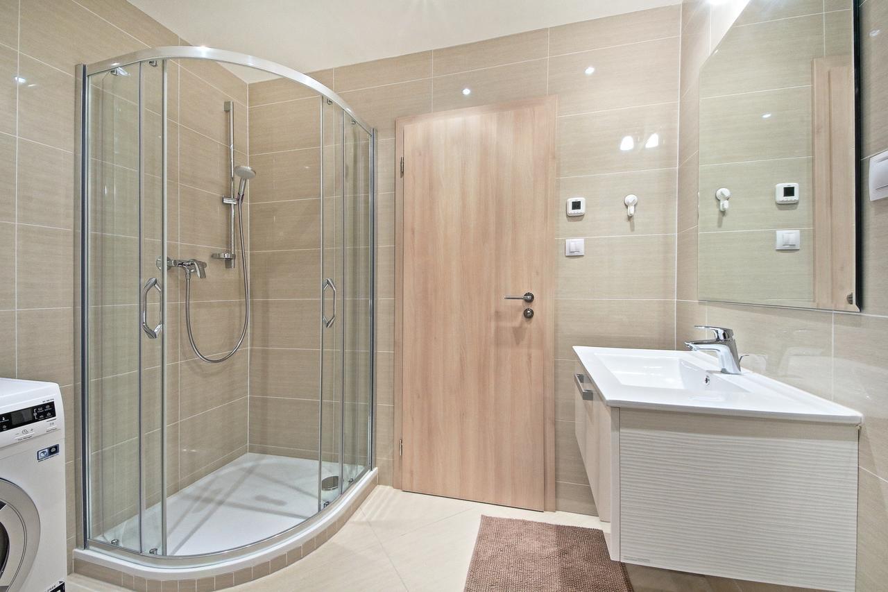 Ol Apartments Прага Екстериор снимка