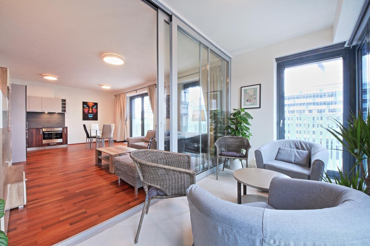 Ol Apartments Прага Екстериор снимка